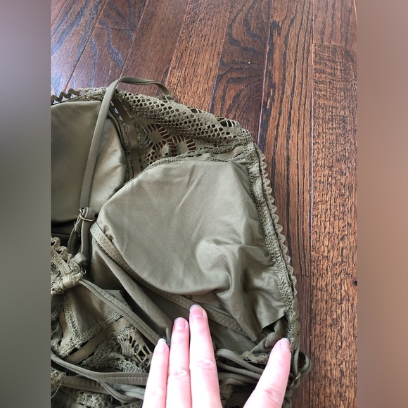 BECCA Women’s XL Olive Green Crochet Halter One-Piece Open-Stitch Swimsuit - NWT - Picture 13 of 15